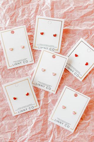 LINNY CO Screwback Stud Earrings - Nora Heart Red