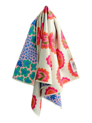 Marilyn: Reversible Hand Towel