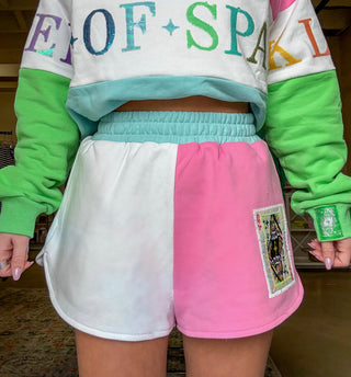 QUEEN OF SPARKLES Colorblock Queen Logo Short