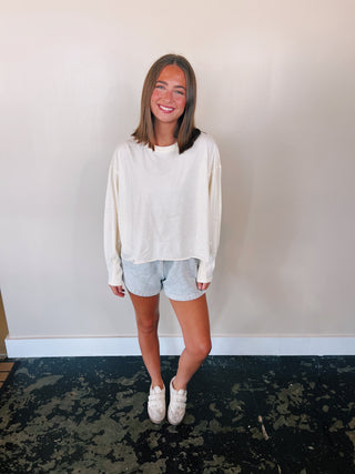 Washed Oversized Long
Sleeve Top