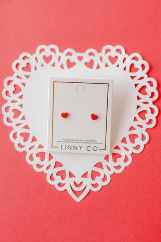 LINNY CO Screwback Stud Earrings - Nora Heart Red